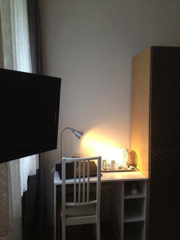 Pension Pagalies Düsseldorf Kamer foto
